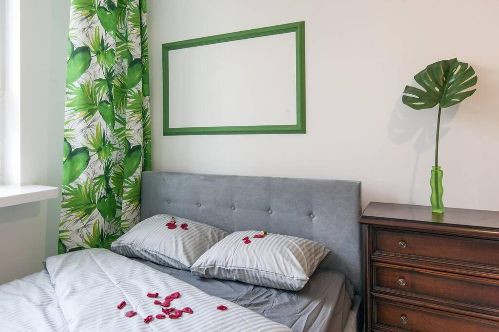 Heart Of Apt- Centre! Old Town 5' Walk Apartment *